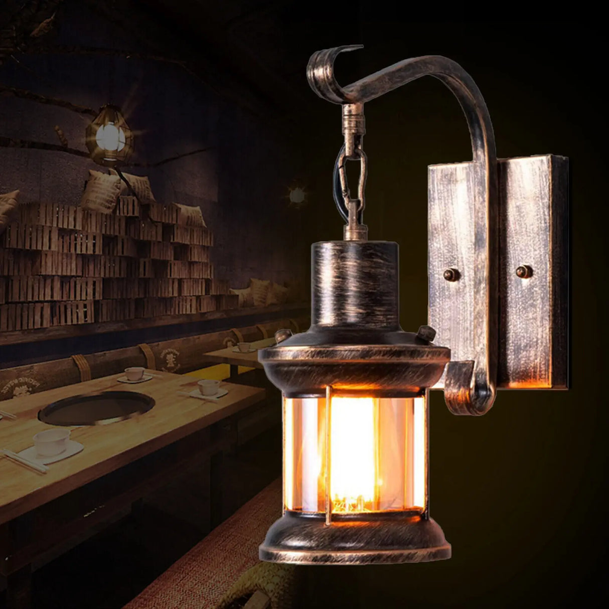 TimelessGlow – Antik Vägglampa för Loft & Inredning Carvallo