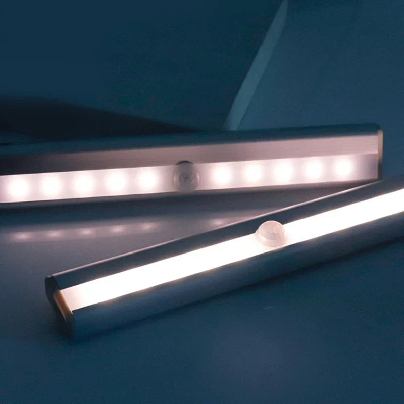 Trådlös LED-lampa med rörelsesensor Carvallo