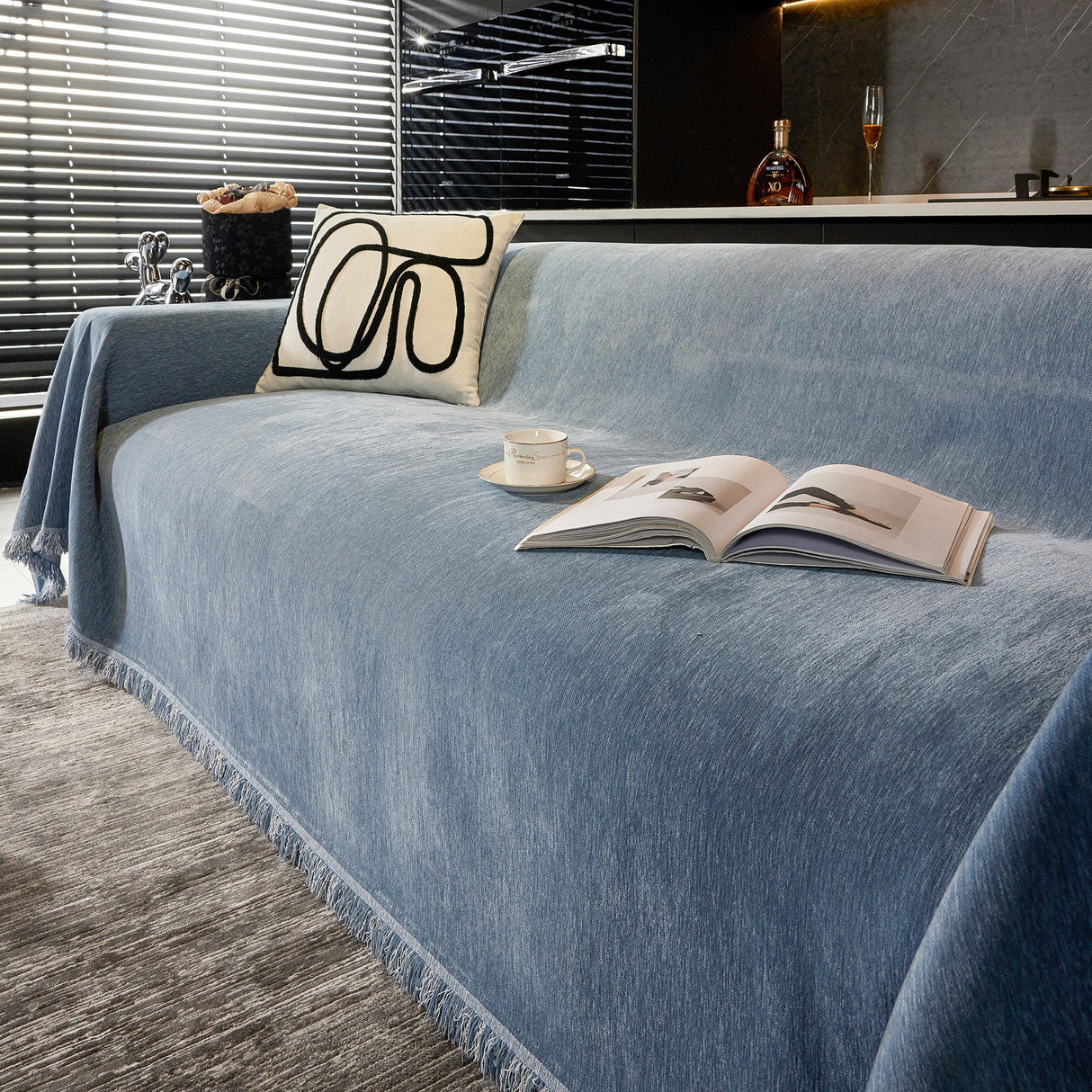 Slät Mocha Sofföverdrag - Modernt, Stilrent & Hållbart Soffskydd Carvallo