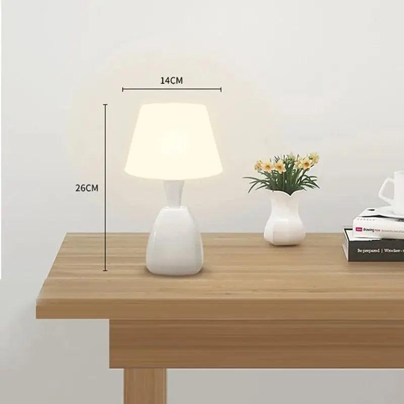 GlowTouch - LED Nattlampa med Touchkontroll, Dimbar Bordslampa för Sovrum och Kontor Carvallo