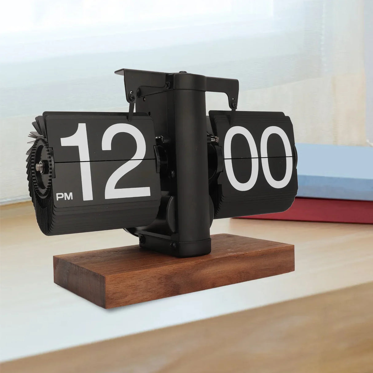 Vintage Flip Page Clock – Batteridriven Mekanisk Klocka för Hem- och Kontorsdekoration, Lätt att Läsa med Justerbar Knapp Carvallo
