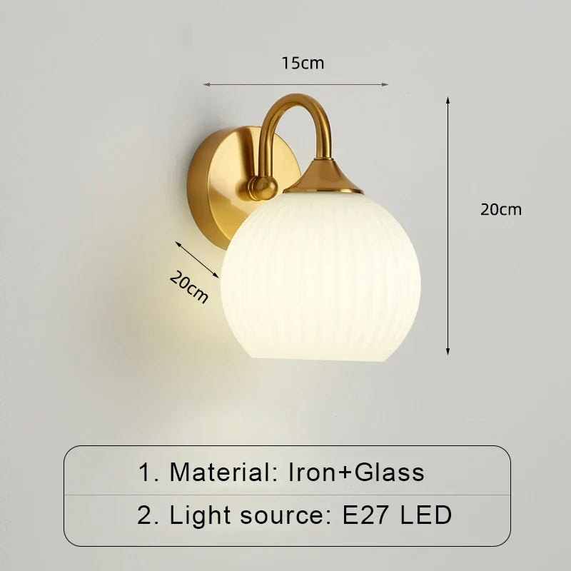 ModernWall - Nordisk LED Vägglampa med Glaslock för Stämningsfull Inomhusbelysning Carvallo