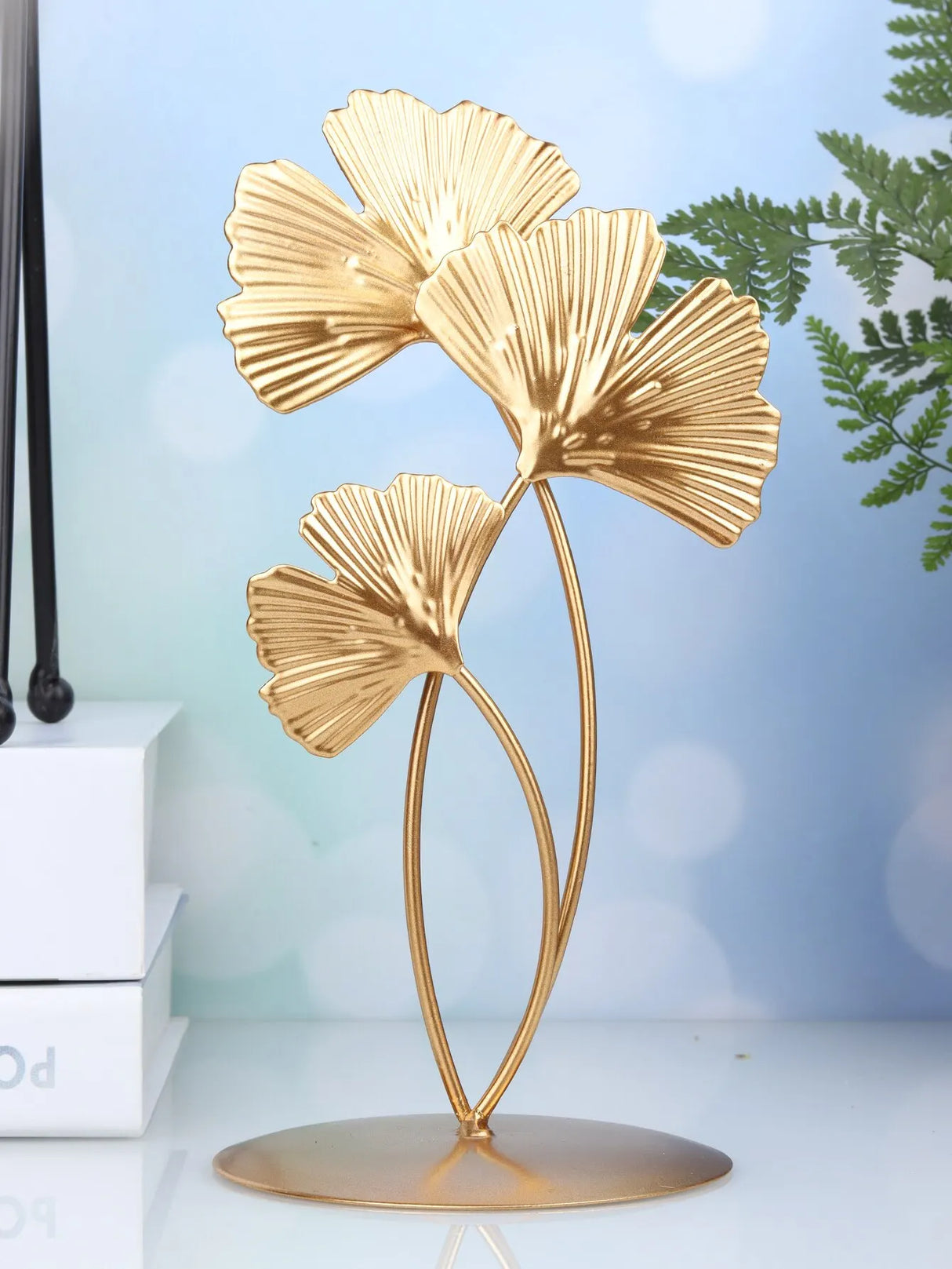 Metalliska Blad Ornament - Elegant och Modern Carvallo