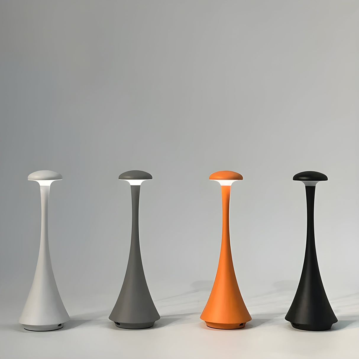 Carvallo Bärbar LED Bordslampa | USB-laddning | Dimbar i 3 ljusfärger | Marmor-effekt | Aluminiumhölje Carvallo