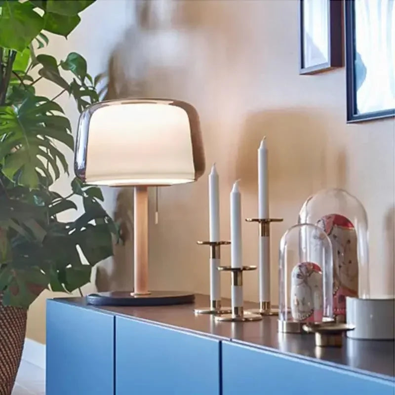 LumeHaven – Nattlampa med Träbas och LED-belysning Carvallo