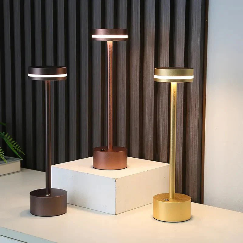 Futuristisk Kosmisk Elegans LED-Lampa Carvallo