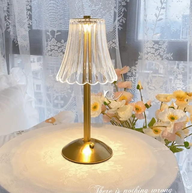 Trådlus kristallbordslampa med dimmerfunktion Carvallo