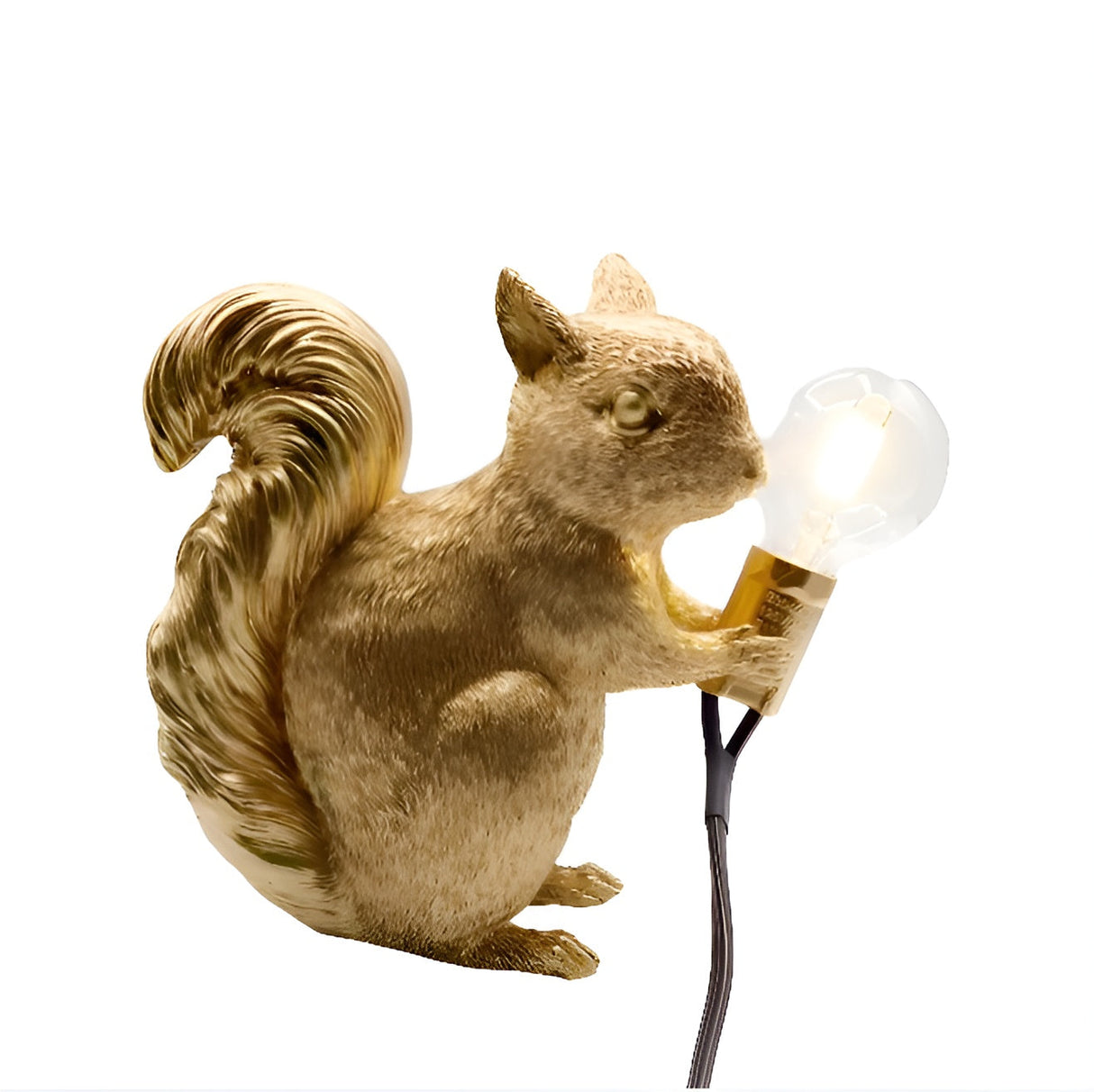 Bordslampa med ekorrfigur – Söt dekordetalj i nordisk design Carvallo