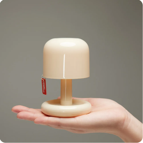 Mini-sensation för ditt hem Bordslampa för vänner Carvallo