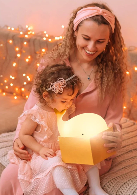 Charmig färgväxlande val nattlampa Carvallo