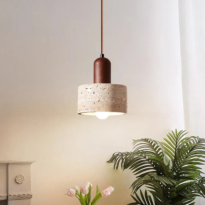 Wabi Sabi Pendellampa – Gul Marmor Belysning för Kök Ö och Matrum, Sladdpendel Design, Hållbart Travertinmaterial Carvallo