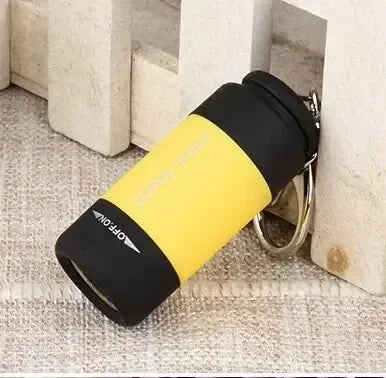 Carvallo Mini LED fackla med nyckelring | USB-laddning | Vattentät & Ultralätt | 5,2 × 2,1 cm Carvallo