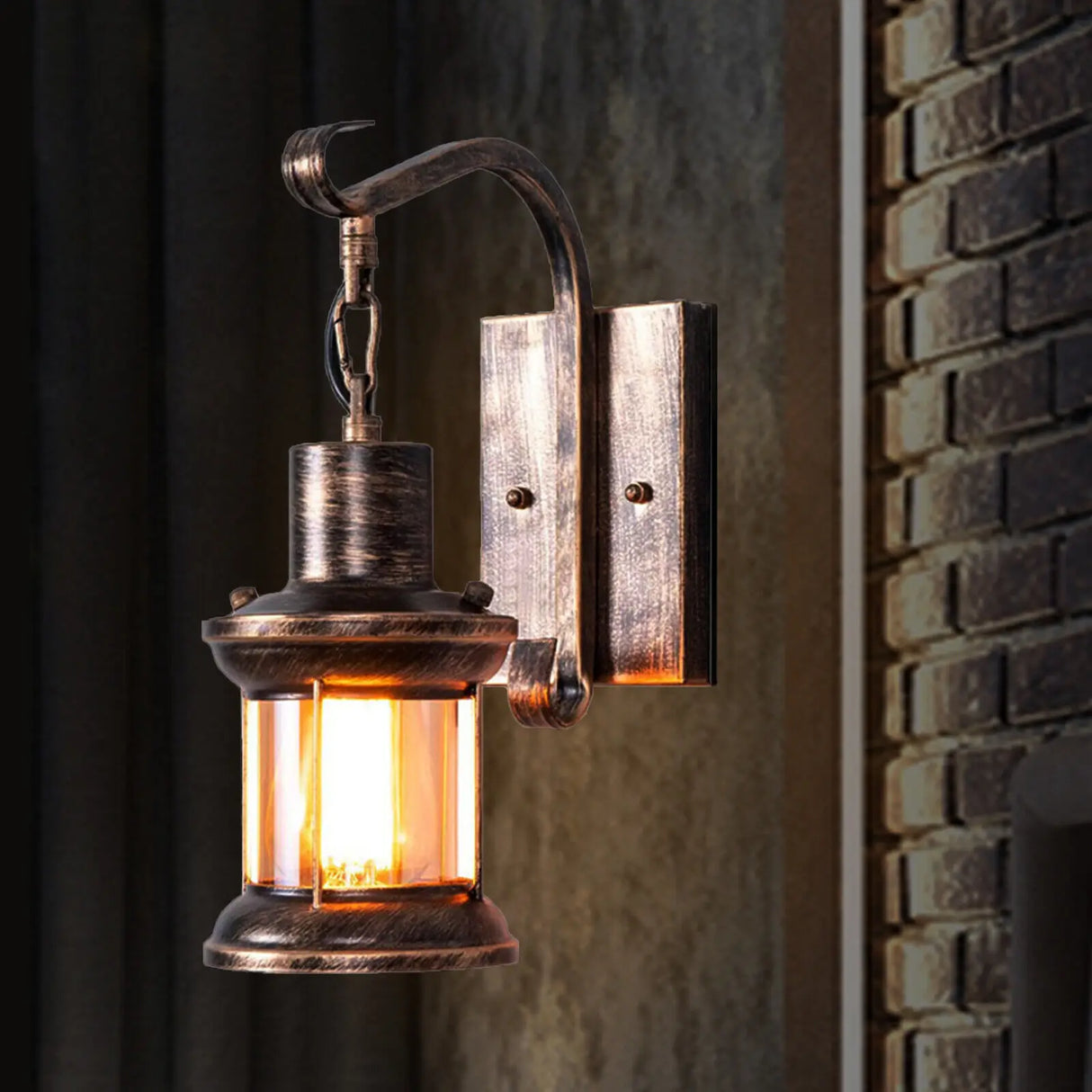 TimelessGlow – Antik Vägglampa för Loft & Inredning Carvallo