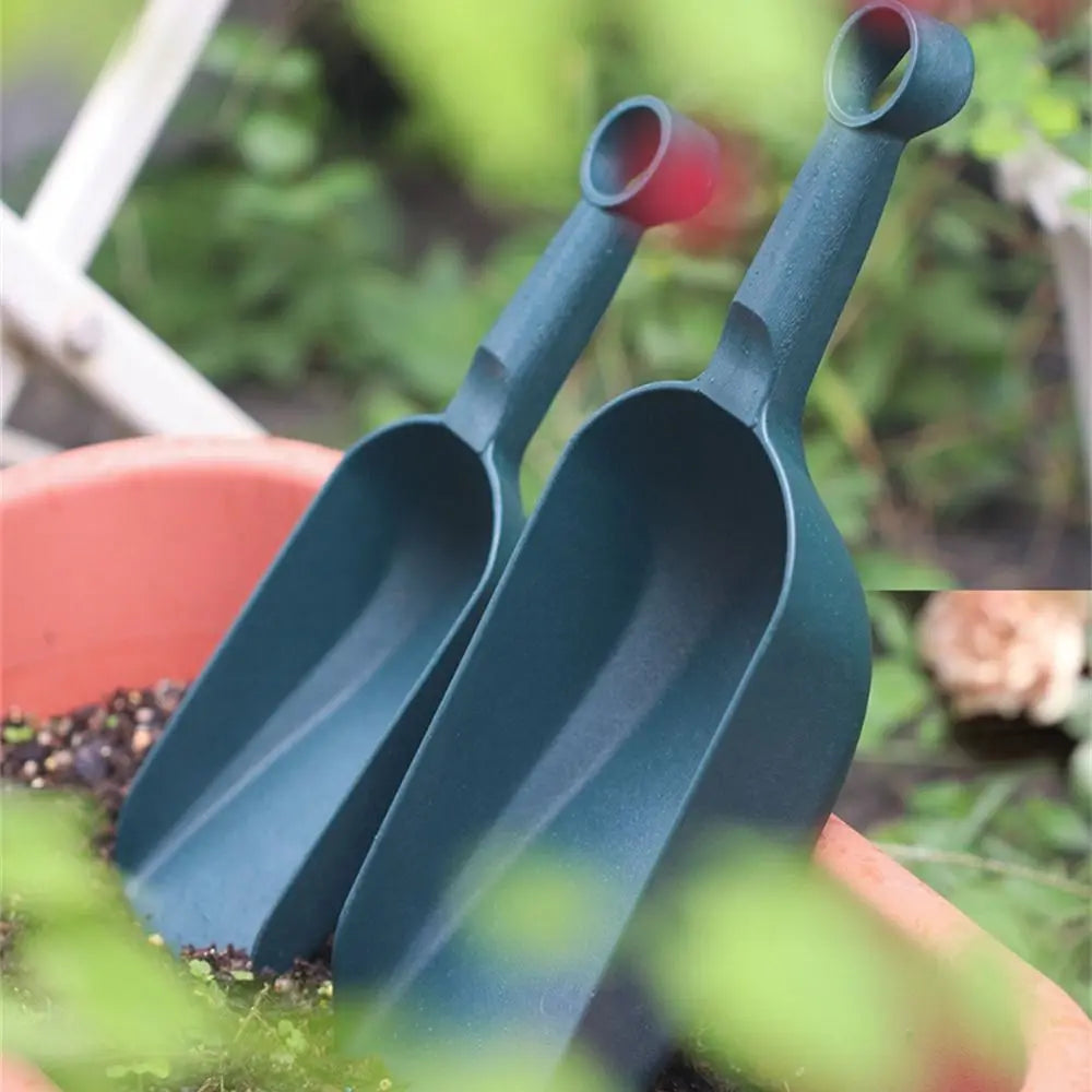 Carvallo SoilScoop trädgårdsskovel i plast | Ergonomiskt handtag & förstärkt skovelområde | Platsbesparande & lätt | För jord, sand & gödsel Carvallo