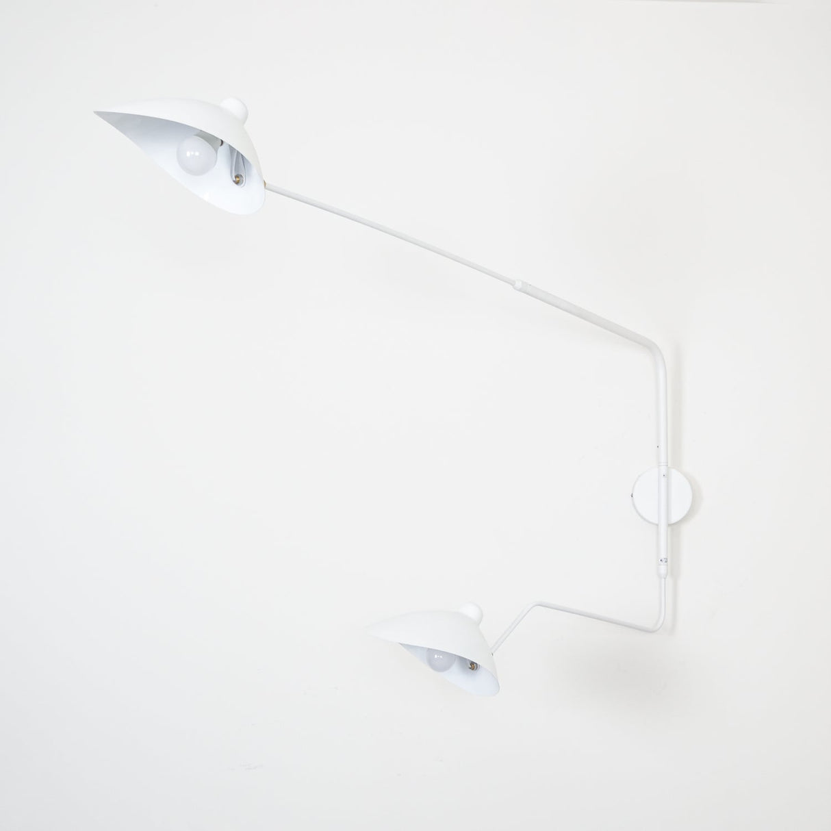 Äkta Serge Mouille Vägglampa – Designer Minimalistisk Sconce Carvallo