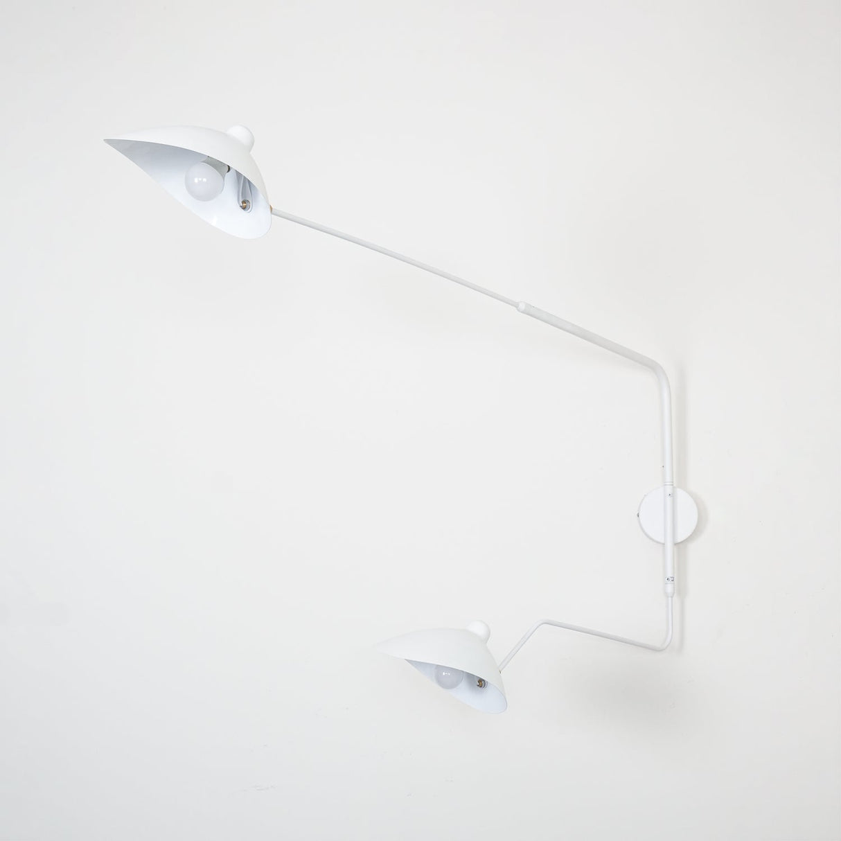 Äkta Serge Mouille Vägglampa – Designer Minimalistisk Sconce Carvallo