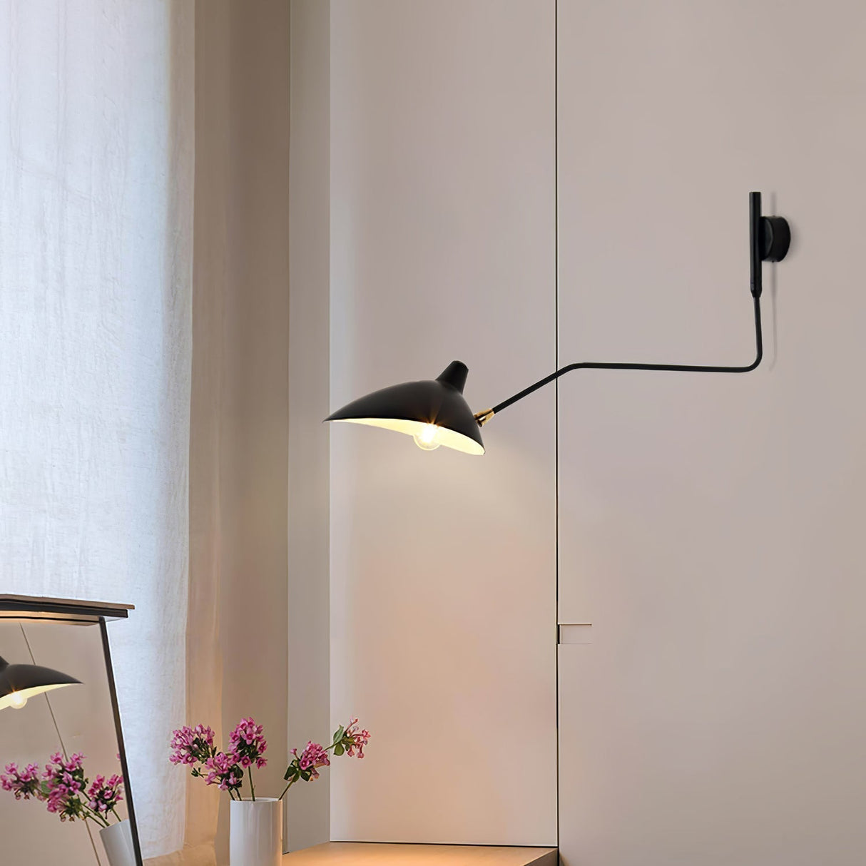 Äkta Serge Mouille Vägglampa – Designer Minimalistisk Sconce Carvallo