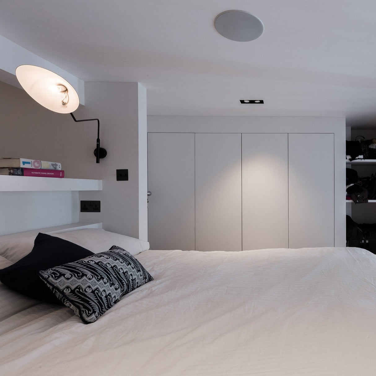 Äkta Serge Mouille Vägglampa – Designer Minimalistisk Sconce Carvallo