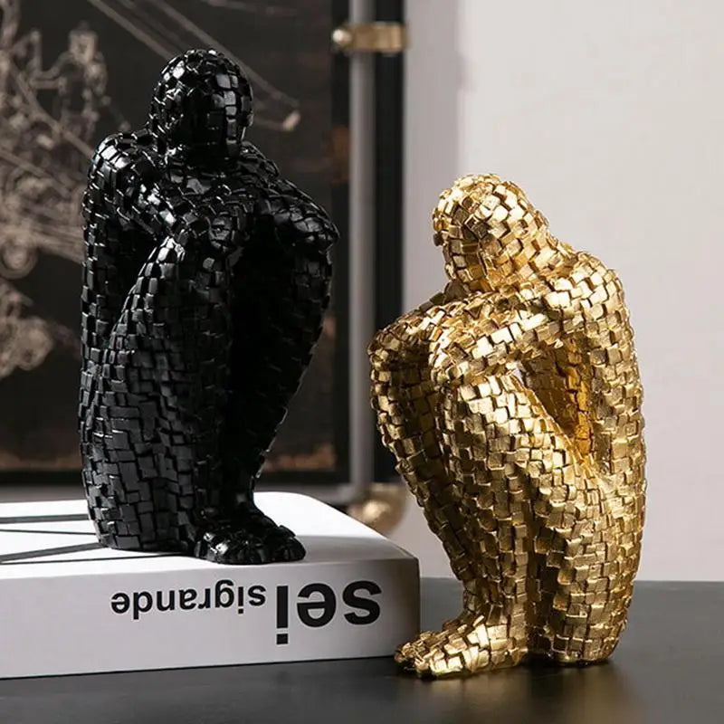 Shizuka Ornament Skulptur | 8.3" Abstrakt Har figur | Vävd Textur Carvallo