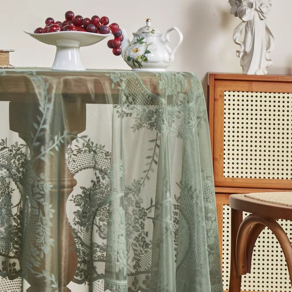 Transparent Spets Rund Blommig Duk Carvallo