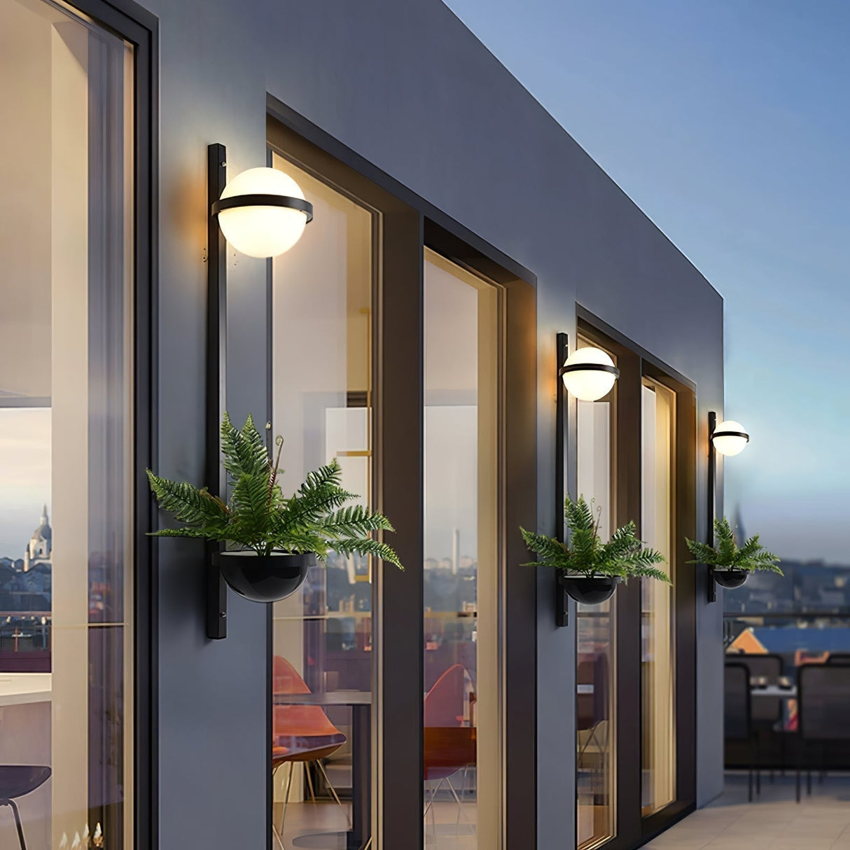 Snygg globformad utomhusvägglampa Carvallo