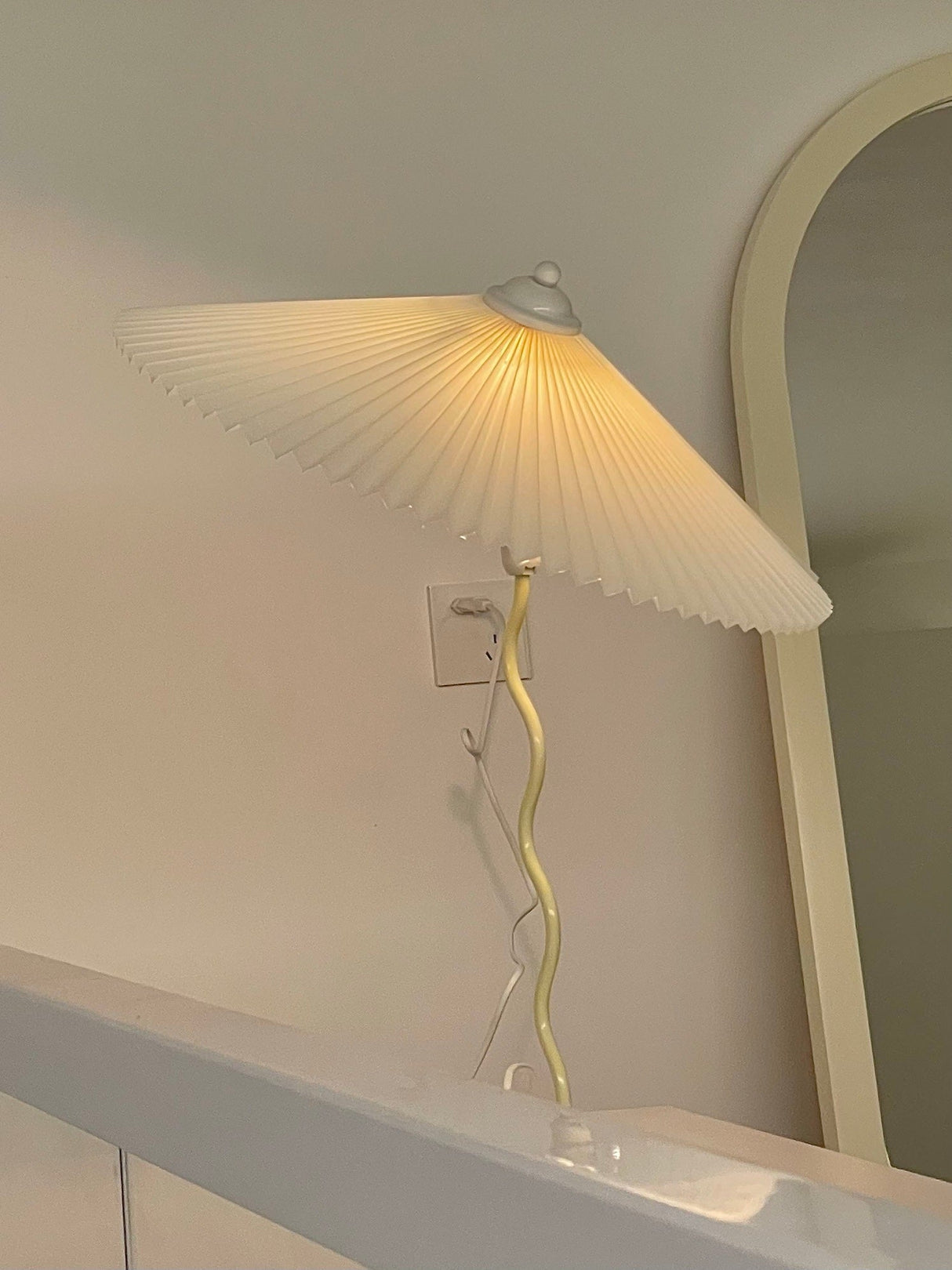 Plisserad Paraply Tyg Skärm Lampa Carvallo