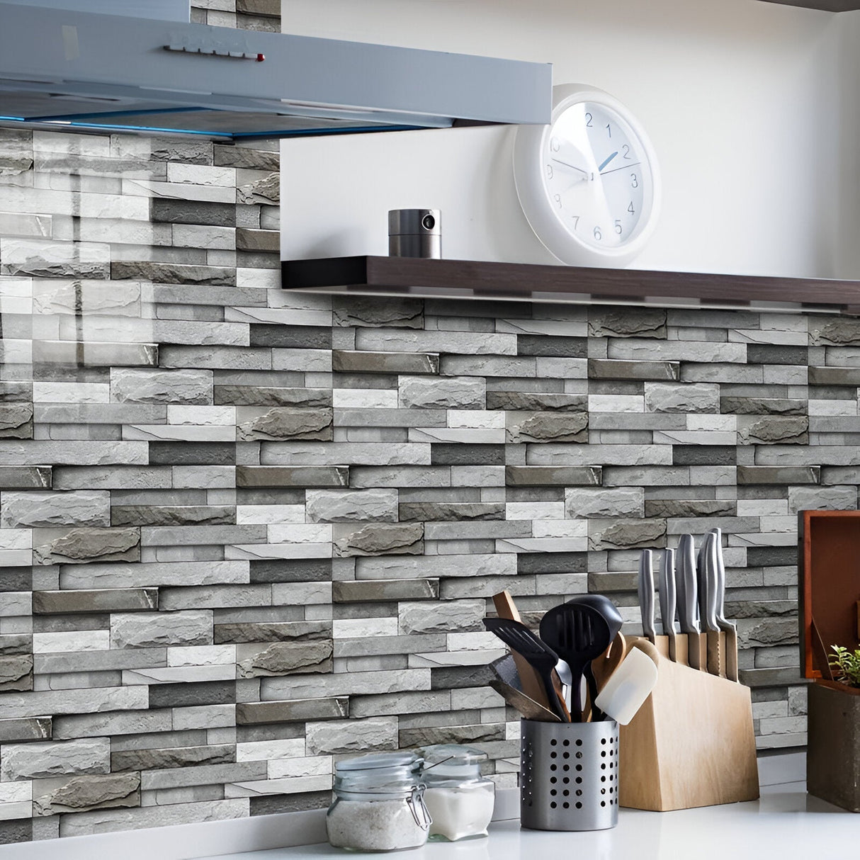 StickTile väggpanel – Sjselfäntande marmorutseende för en snabb rumsuppgradering Carvallo