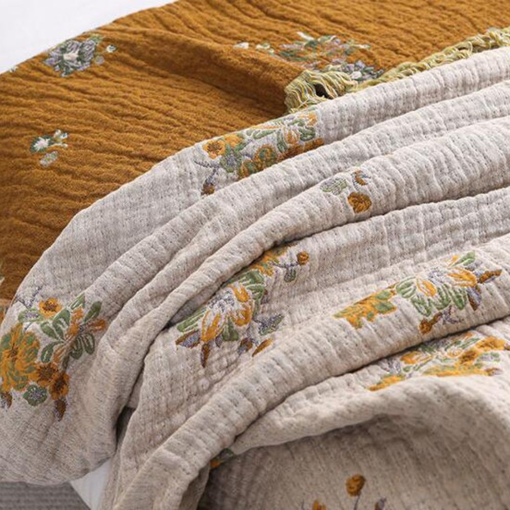 Sunpetal Bloom Reversible Cotton Blanket Carvallo