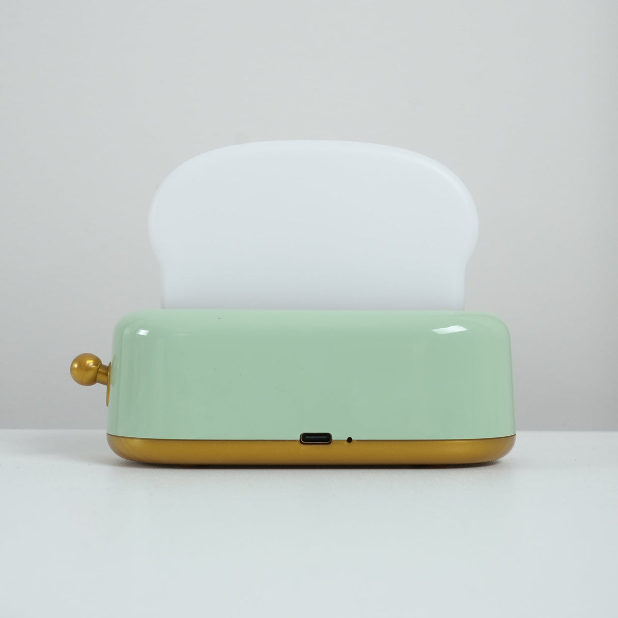 GlowToast Lampa – Bärbar Bröd-Toast Cartoon LED Nattlampa Carvallo