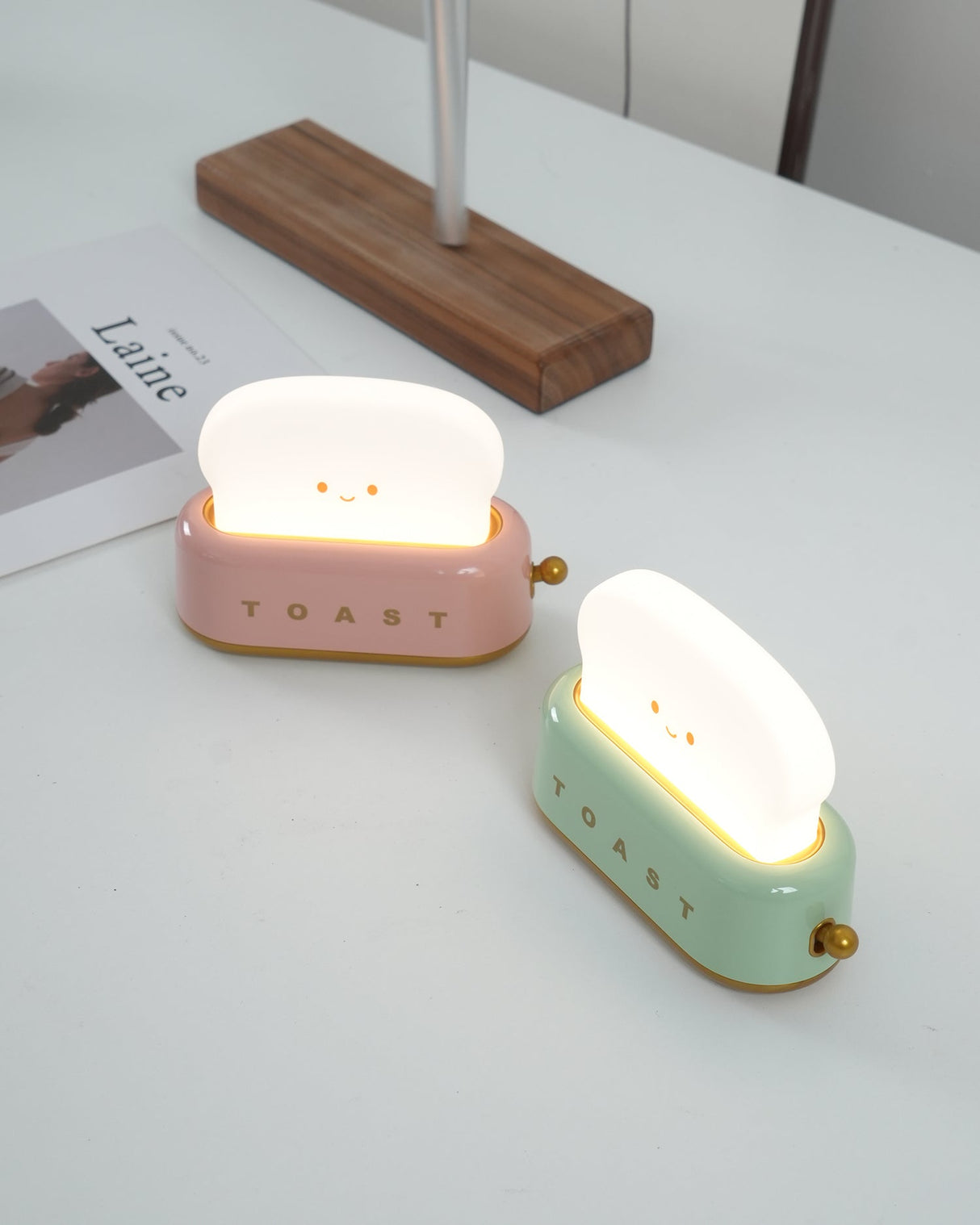 GlowToast Lampa – Bärbar Bröd-Toast Cartoon LED Nattlampa Carvallo