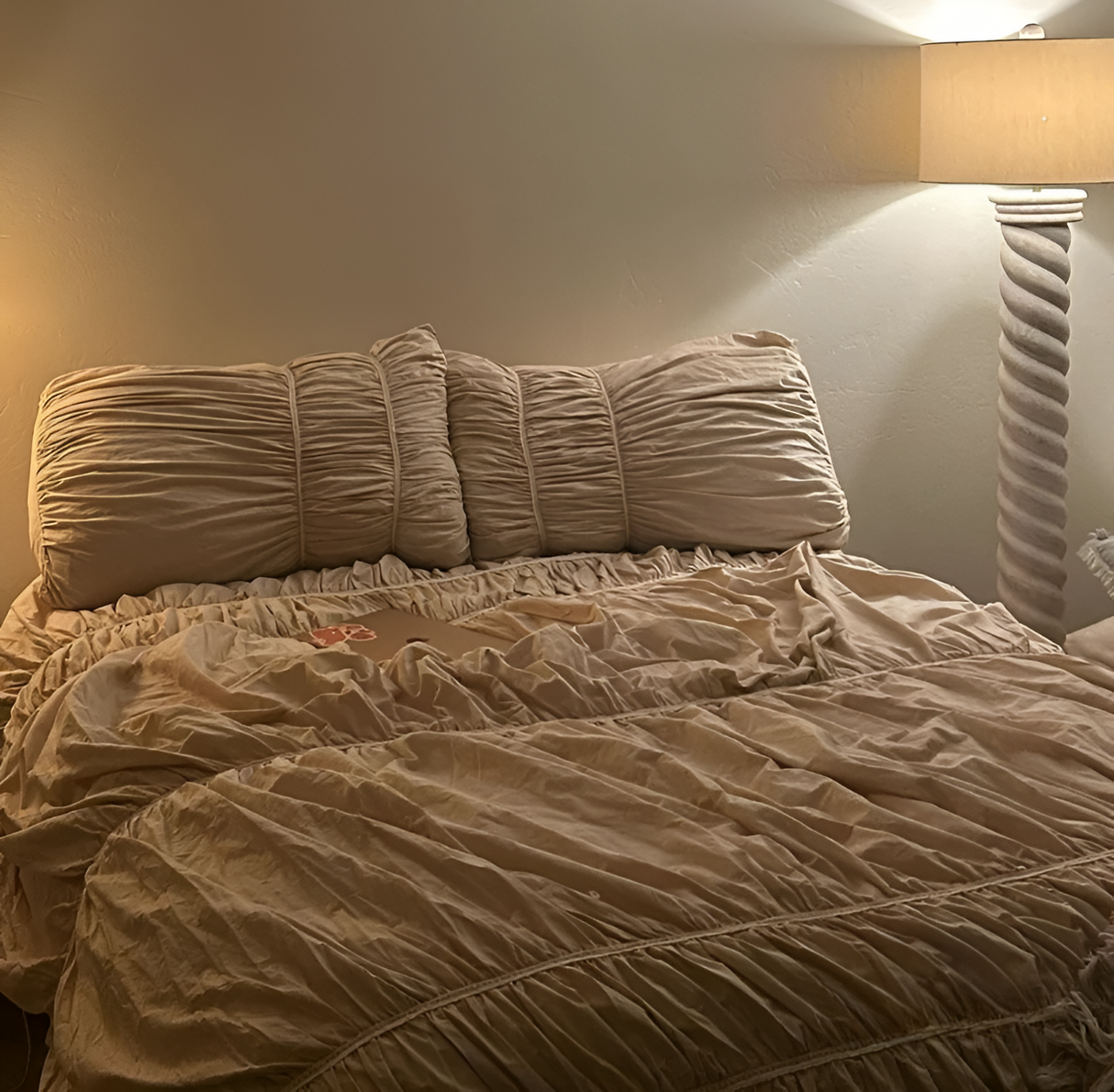 EtherealLuxe Sängkläder - Royal Beige Sängset Carvallo