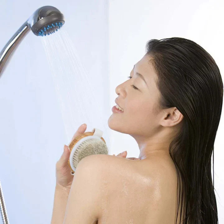 Hållbar kroppsborste | För mild peeling och hudvård Carvallo