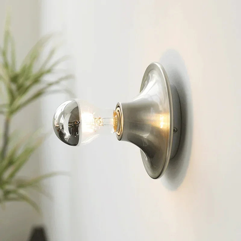 VintageGlow - Retro Vägglampa med LED Spot Carvallo