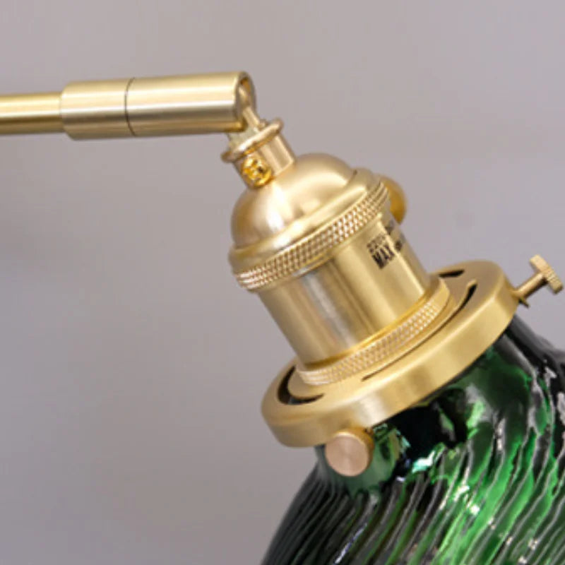 TimelessGlow – Vintage vägglampa för en klassisk känsla Carvallo