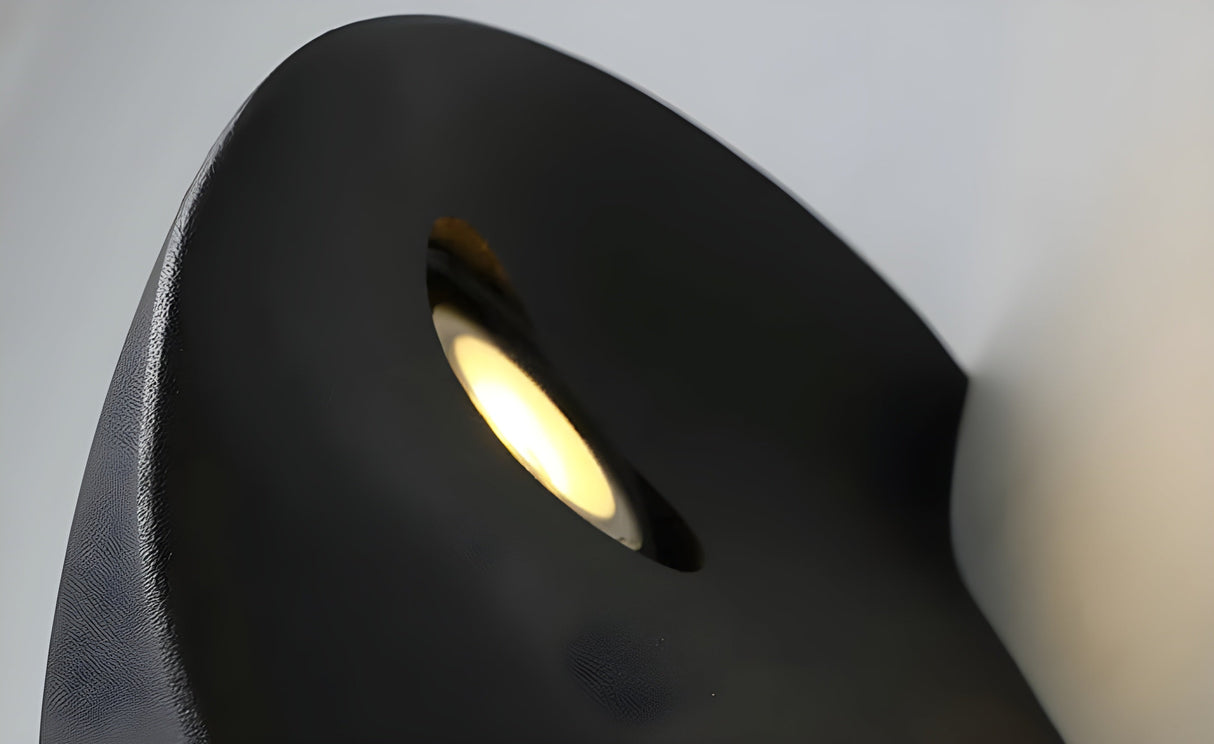 NoirLume Light - Minimalistisk halvcirkelformad LED vägglampa Carvallo