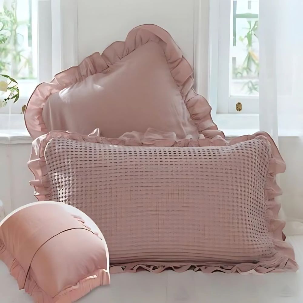 Texturerade Bomullskuddfodral – Våffelväv med Romantiska Volanger Carvallo