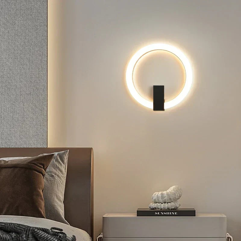NordicGlow - Minimalistisk LED Vägglampa med Justerbar Arm Carvallo