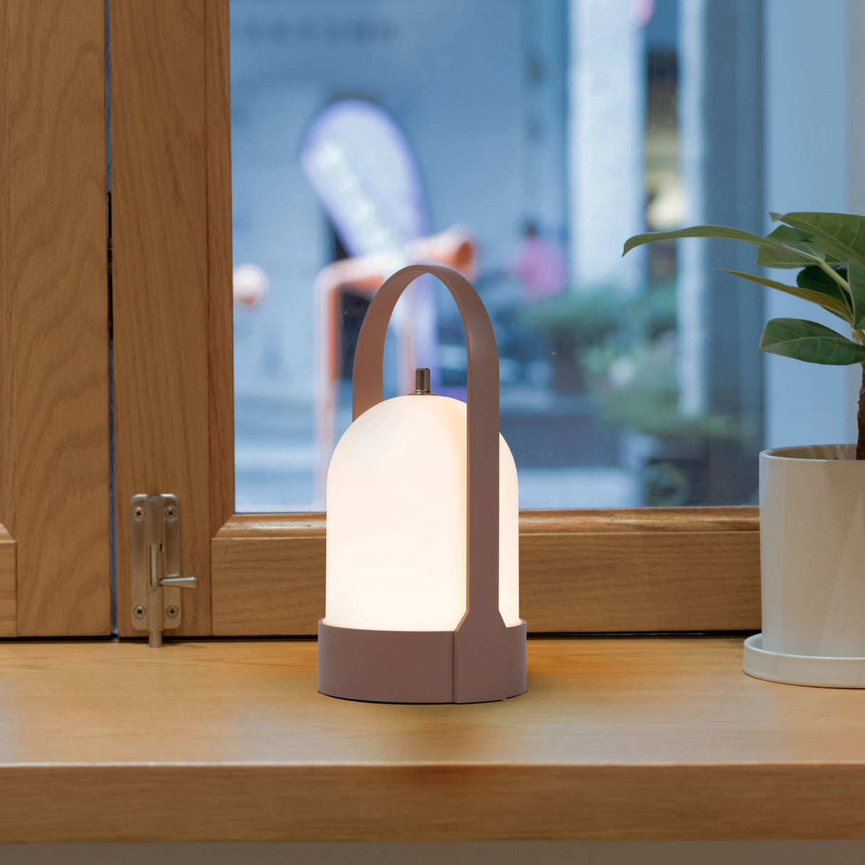 Uppladdningsbar bordslampa med touch-dimning - 3000K LED-ljus, 4 ljusstyrkenivåer, 4000mAh batteri Carvallo