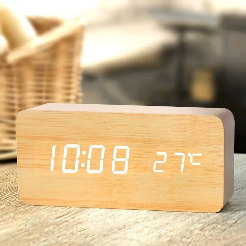Trä Digital Väckarklocka | LED Display | Temperaturfunktion | 5.5x3x2 Storlek | Elegant & Stilig | Brick by Brick Carvallo