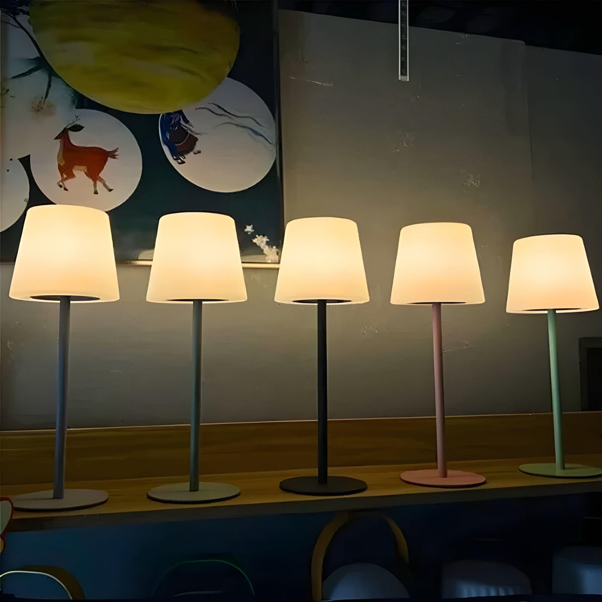 LuxeAura Light - Återuppladdningsbar trådlös LED-bordslampa Carvallo