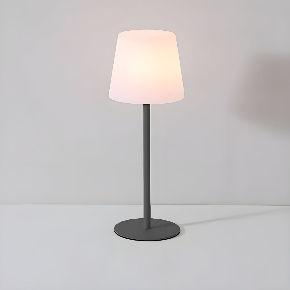 LuxeAura Light - Återuppladdningsbar trådlös LED-bordslampa Carvallo