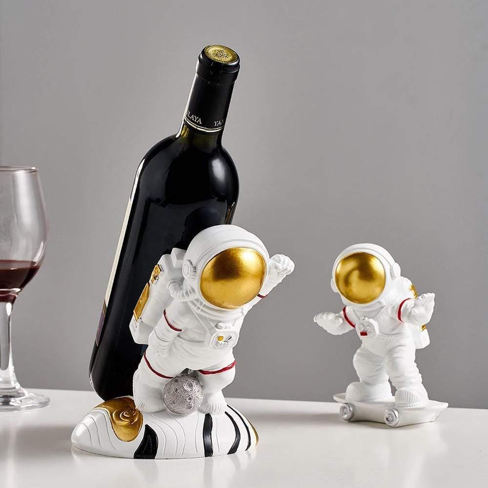 Vinflaskhållare Astronaut i Harts – Rymd Dekor & Flaskställ för Hem & Inredning Hemnix
