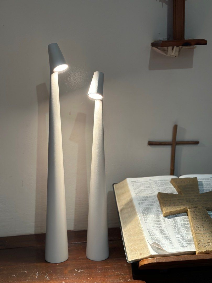 Bordslampa Modern Röd Metall LED Ljus Carvallo