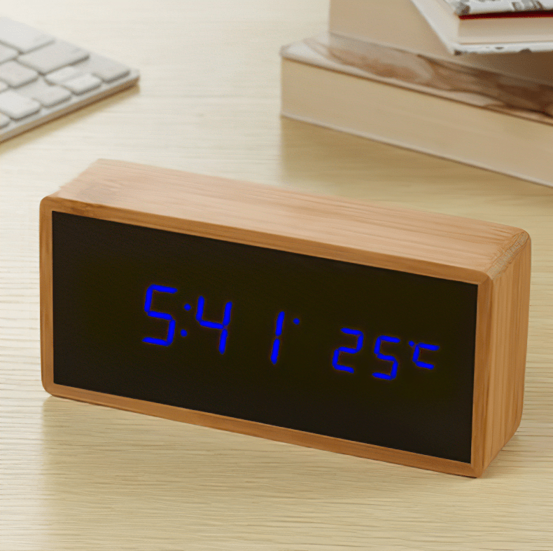 Bamboo LED väckarklocka - Minimalistisk design Carvallo