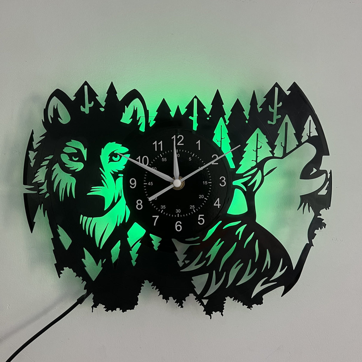 HuskyVinyl - Avkopplande Vintage Väggklocka med Husky-tema Carvallo