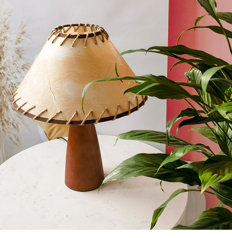 Skandinavisk Mid-Century Stil Trä Bordslampa Carvallo