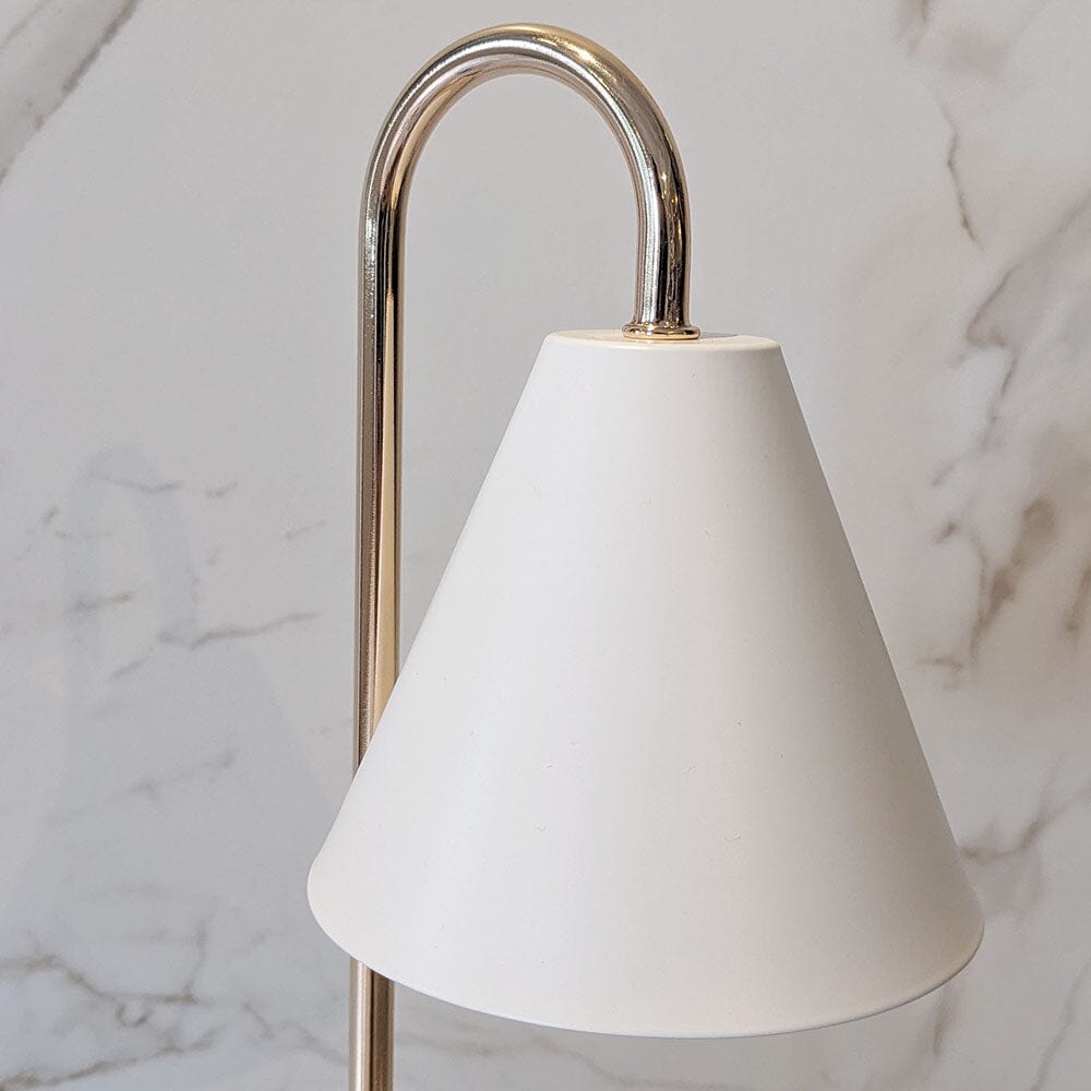 Carvallo – Lyxigt Ljusvärmare med Eleganta Gulddetaljer Carvallo