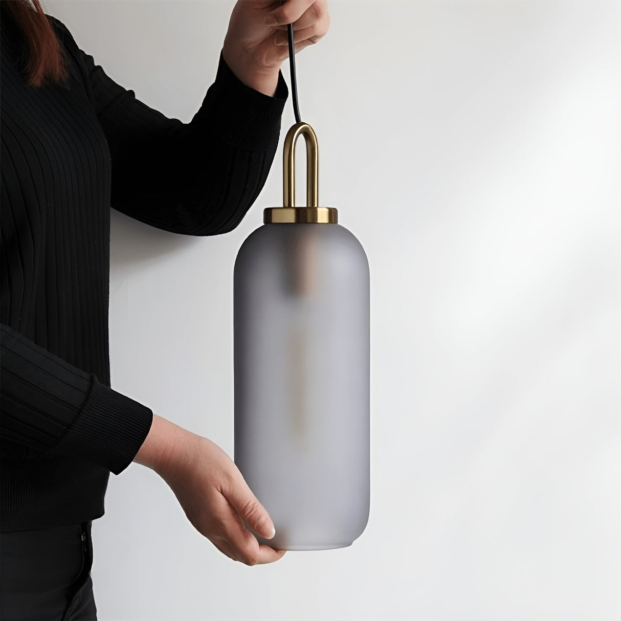 CrystalHue Light - Nordisk glaskula pendellampa Carvallo