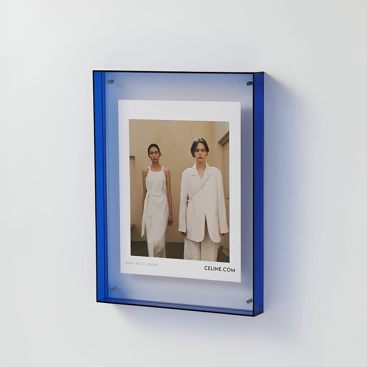 Luxora AcryGlow – Transparent foto ram med modern minimalistisk design Carvallo