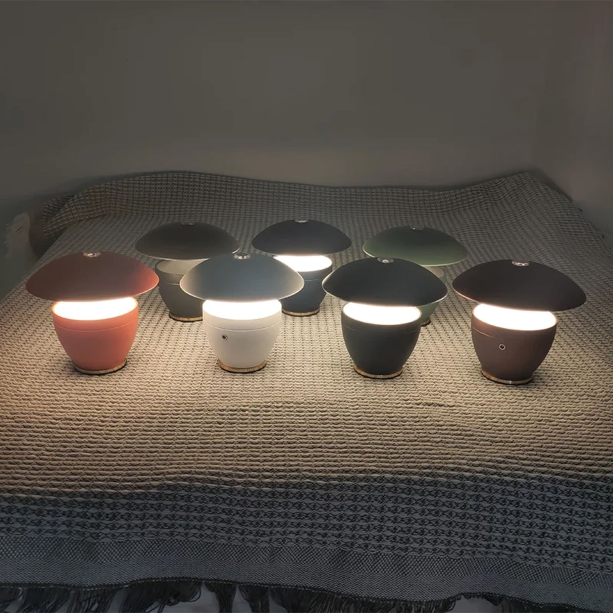 Carvallo – Modern Dimbart LED Bordslampa med Trådlös Design för Varje Rum Carvallo